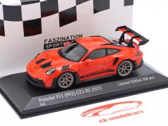 Porsche 911 (992) GT3 RS 2023 rosso / d'oro cerchi & arredamento 1:43 Minichamps
