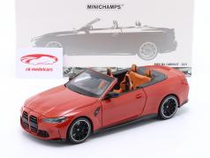 BMW M4 Cabriolet (G83) Byggeår 2021 rød metallisk 1:18 Minichamps