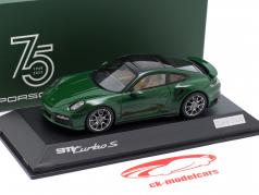 Porsche 911 (992) Turbo S ano de construção 2021 verde irlandês 1:43 Spark
