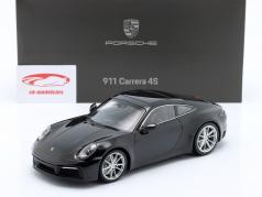 Porsche 911 (992) Carerra 4S noir 1:18 Minichamps