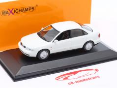 Audi A4 建设年份 1995 白色的 1:43 Minichamps
