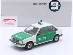 Opel Kadett D 警察 德国 1984 绿色的 / 白色的 1:18 Triple9