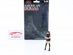 Autosalon Girl #1 Figur 1:18 American Diorama