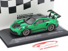 Porsche 911 (992) GT3 RS Forfait Weissach 2023 vert / doré jantes 1:43 Minichamps