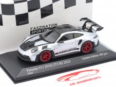 Porsche 911 (992) GT3 RS Pacchetto Weissach 2023 argento / rosso cerchi 1:43 Minichamps