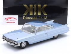 Cadillac Series 62 Coupe DeVille Byggeår 1961 Lyseblå metallisk 1:18 KK-Scale
