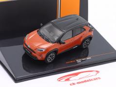 Toyota Yaris Cross Bouwjaar 2022 oranje metalen 1:43 Ixo