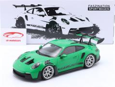 Porsche 911 (992) GT3 RS Год постройки 2023 зеленый / серебро автомобильные диски 1:18 Minichamps