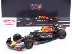 Max Verstappen Red Bull RB18 #1 winnaar Hongarije GP formule 1 Wereldkampioen 2022 1:18 Minichamps