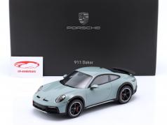 Porsche 911 (992) Dakar shadegreen metallic 1:18 Spark