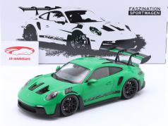 Porsche 911 (992) GT3 RS 建设年份 2023 绿色的 / 黑色的 轮辋 1:18 Minichamps