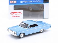 Chevrolet Impala SS Año de construcción 1964 Azul claro 1:24 Maisto