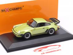 Porsche 911 (930) Turbo 3.3 Ano de construção 1977 luz verde metálico 1:43 Minichamps