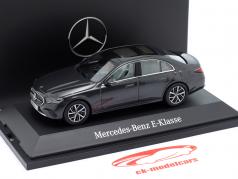 Mercedes-Benz Classe E limousine (W214) Année de construction 2024 gris graphite 1:43 Norev