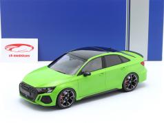 Audi RS3 (8Y) Limousine Год постройки 2022 зеленый 1:18 Ixo
