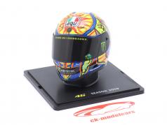 Valentino Rossi #46 MotoGP World Champion 2009 helmet 1:5 Spark Editions