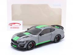 Ford Mustang GT500 year 2020 carbon grey metallic / neon green 1:18 Solido