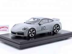 Porsche 911 (992) Sport Classic 2022 esporte cinza metálico 1:12 Spark