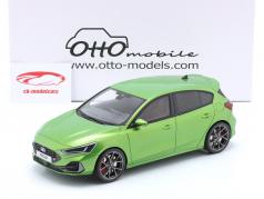 Ford Focus MK5 ST Phase 2 建设年份 2022 绿色的 1:18 OttOmobile