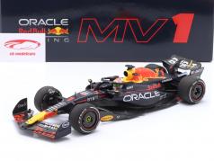 M. Verstappen Red Bull RB19 #1 gagnant Espagne GP formule 1 Champion du monde 2023 1:18 Minichamps