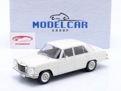 Mercedes-Benz 200 D (W115) Ano de construção 1968 branco 1:18 Model Car Group