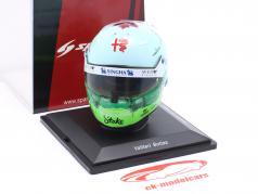 V. Bottas #77 Alfa Romeo F1 Team Stake canadiense GP fórmula 1 2023 casco 1:5 Spark