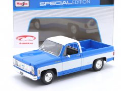 Chevrolet C10 Cheyenne Super Pick-Up 建造年份 1974 蓝色的 / 白色的 1:18 Maisto