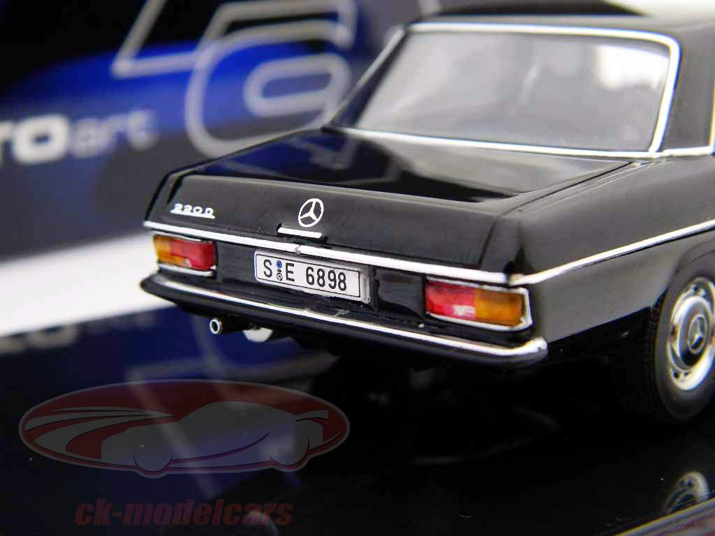 ミニカー AUTOart Mercedes Benz 220D 1:43 AUTOart Mercedes Benz 220D 1:43