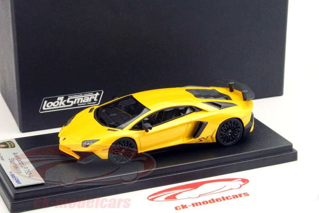 1/43 look smart ランボルギーニ　アヴェンタドール　sv 1/43 look smart ランボルギーニアヴェンタドールsv