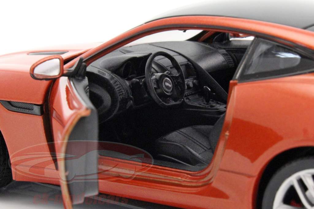 Jaguar F-Type Coupe Baujahr 2015 orange 1:24 Welly 