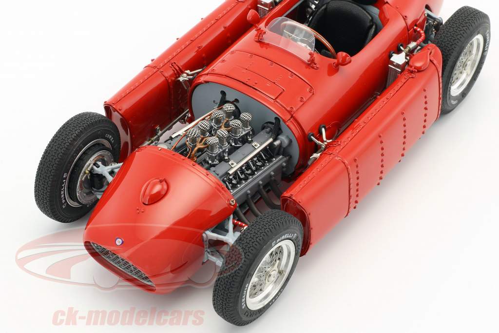 Lancia D50 建造年份 1954-1955 红 1:18 CMC