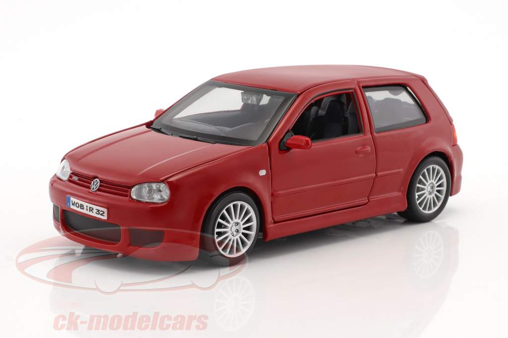Volkswagen VW Golf IV R32 vermelho 1:24 Maisto