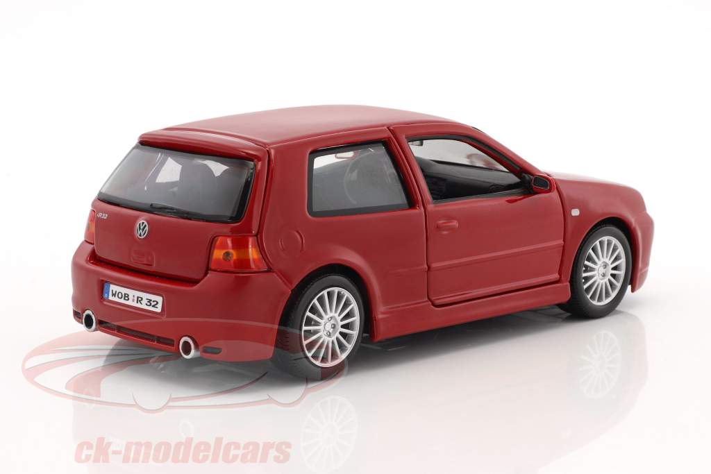 Volkswagen VW Golf IV R32 vermelho 1:24 Maisto