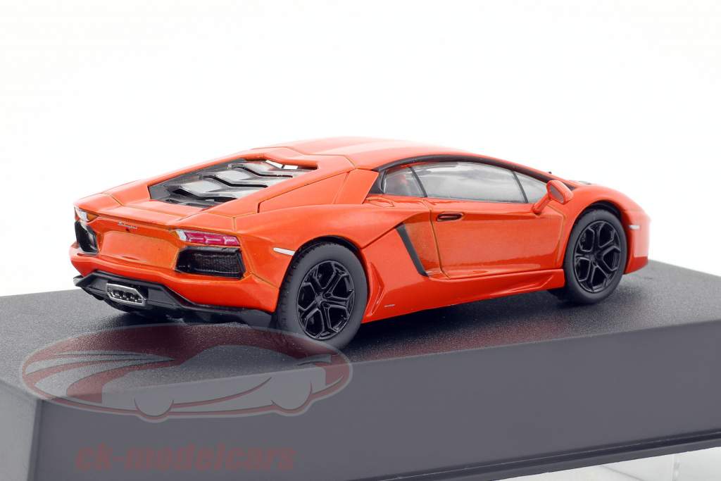 Lamborghini Aventador LP 700-4 Opførselsår 2010 appelsin 1:43 Leo Models