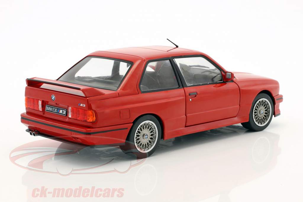 BMW M3 E30 année de construction 1986 rouge 1:18 Solido