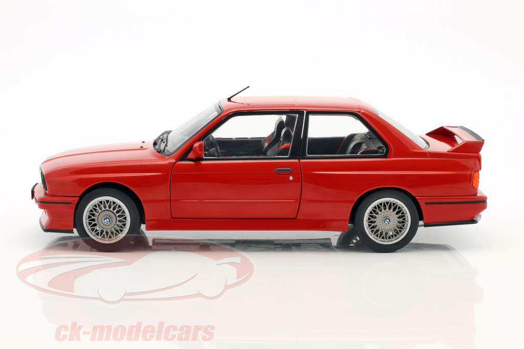 BMW M3 E30 année de construction 1986 rouge 1:18 Solido