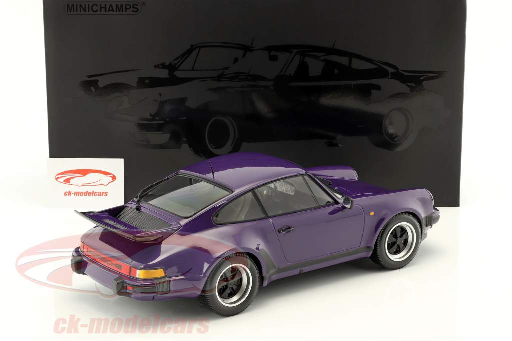ミニチャンプス　ポルシェ　911（930）1977　ターボ　パープル　1/12 1/12 Minichamps 1977 Porsche 911 (930) Turbo (Purple) Car