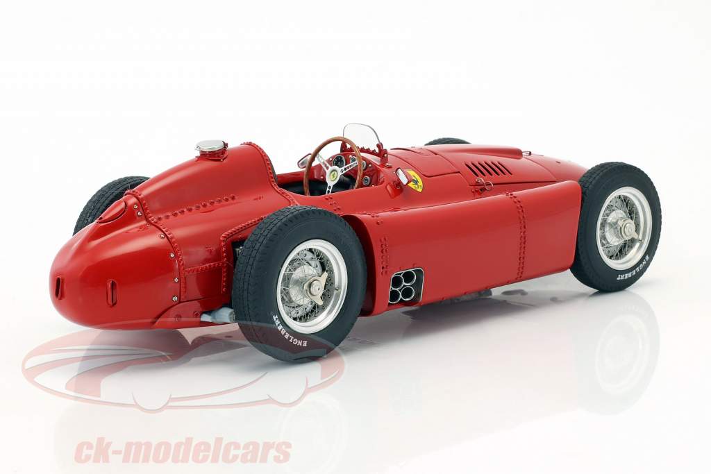 Ferrari D50 Bouwjaar 1956 rood 1:18 CMC