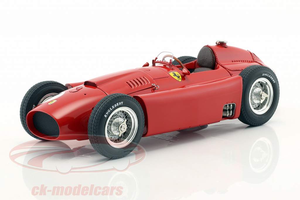 Juan Manuel Fangio Ferrari D50 #1 胜利者 英国的 GP 世界冠军 公式 1 1956 1:18 CMC
