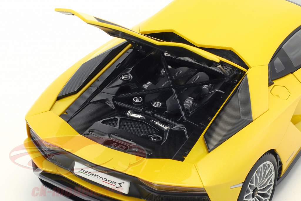Lamborghini Aventador S 建造年份 2017 perl的 黄 1:18 AUTOart