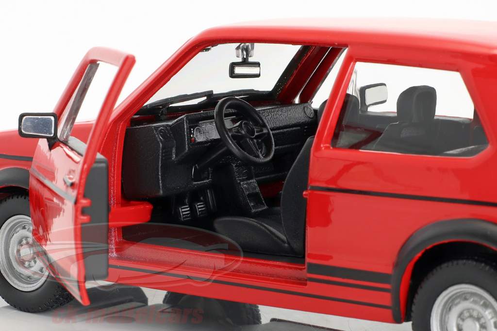Volkswagen VW Golf Mk1 GTI anno di costruzione 1979 rosso 1:24 Bburago