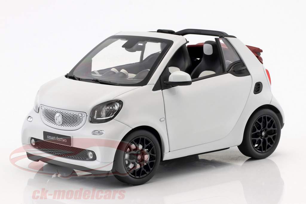Smart fortwo Cabriolet (A453) weiß / rot 1:18 Norev