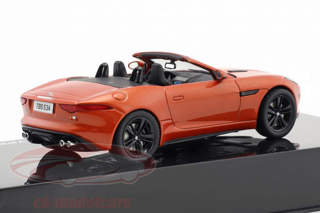 Jaguar F-Type V8-S cabriolé año de construcción 2013 arena de fuego metálico 1:43 Ixo