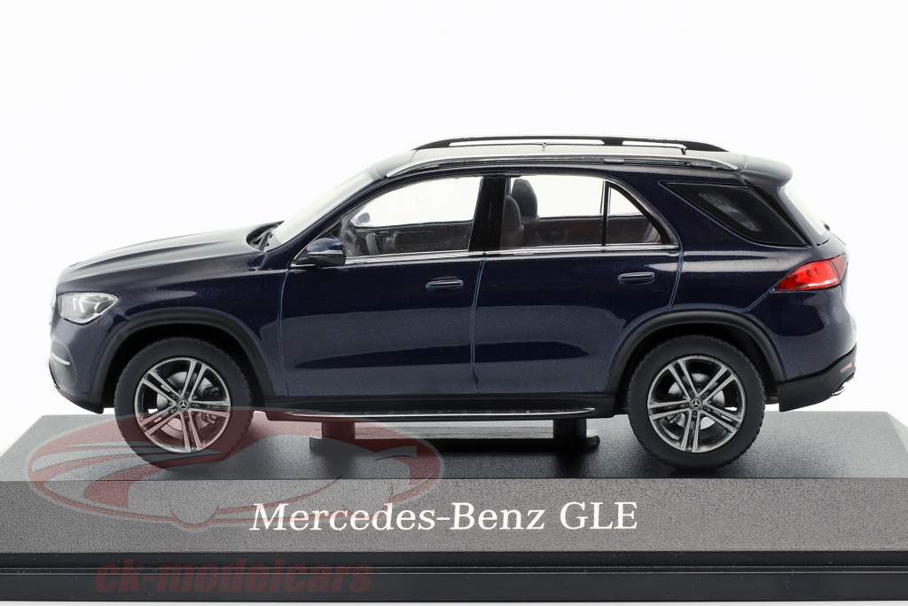 Mercedes-Benz GLE (V167) Baujahr 2018 cavansit blau 1:43 Norev
