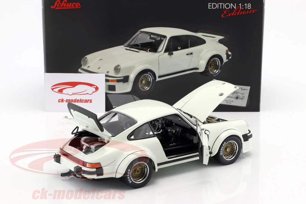 Schuco 1/18 Porsche 934 RSR #9 Vaillant