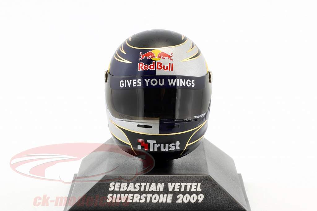 S. Vettel Red Bull GP Silverstone Formel 1 2009 Helm 1:8 Minichamps