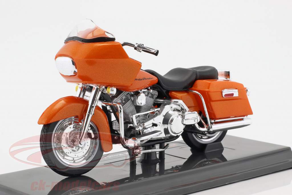 Harley-Davidson FLTR Road Glide ano de construção 2002 laranja 1:18 Maisto