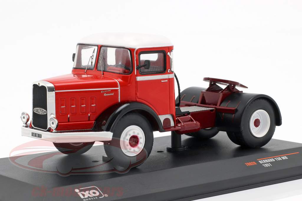 Bernard 150 MB lastbil Opførselsår 1951 rød / hvid 1:43 Ixo