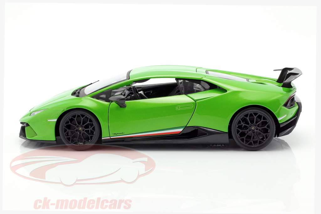 Lamborghini Huracan Performante Opførselsår 2017 grøn metallisk 1:18 Maisto