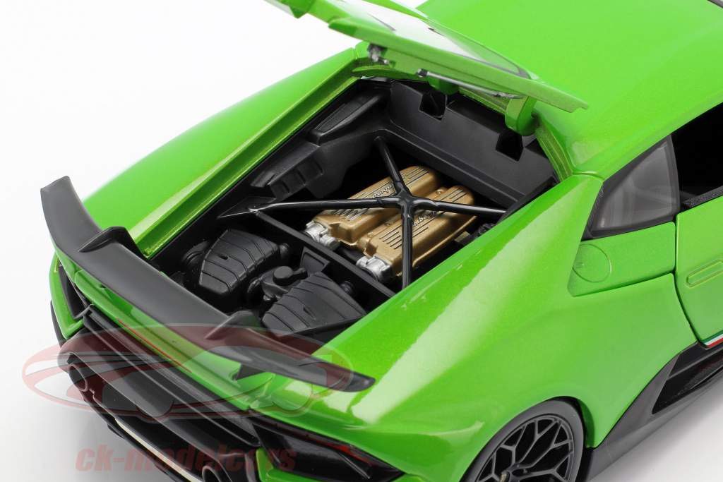 Lamborghini Huracan Performante année de construction 2017 vert métallique 1:18 Maisto